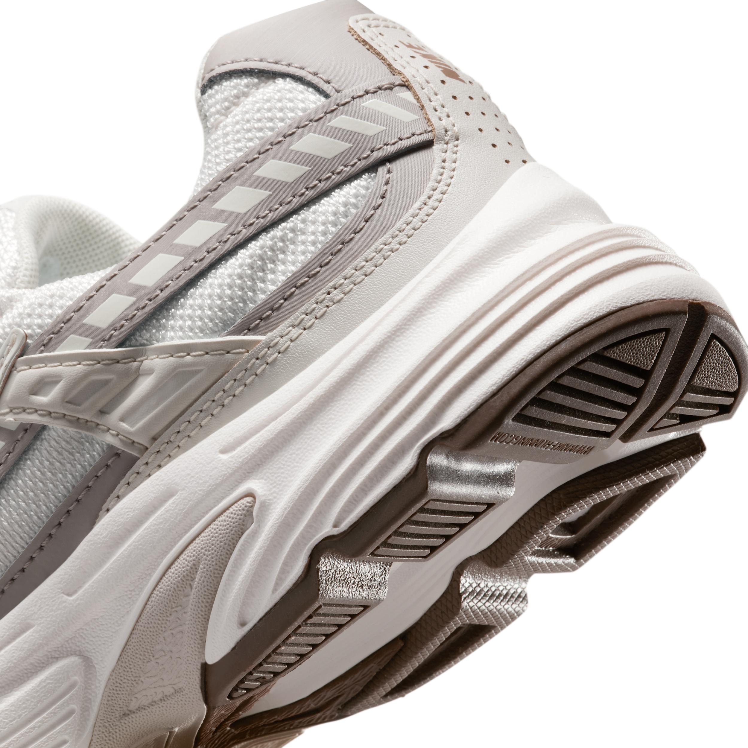 Nike Womens Initiator Shoes | IB4339-001 Product Image