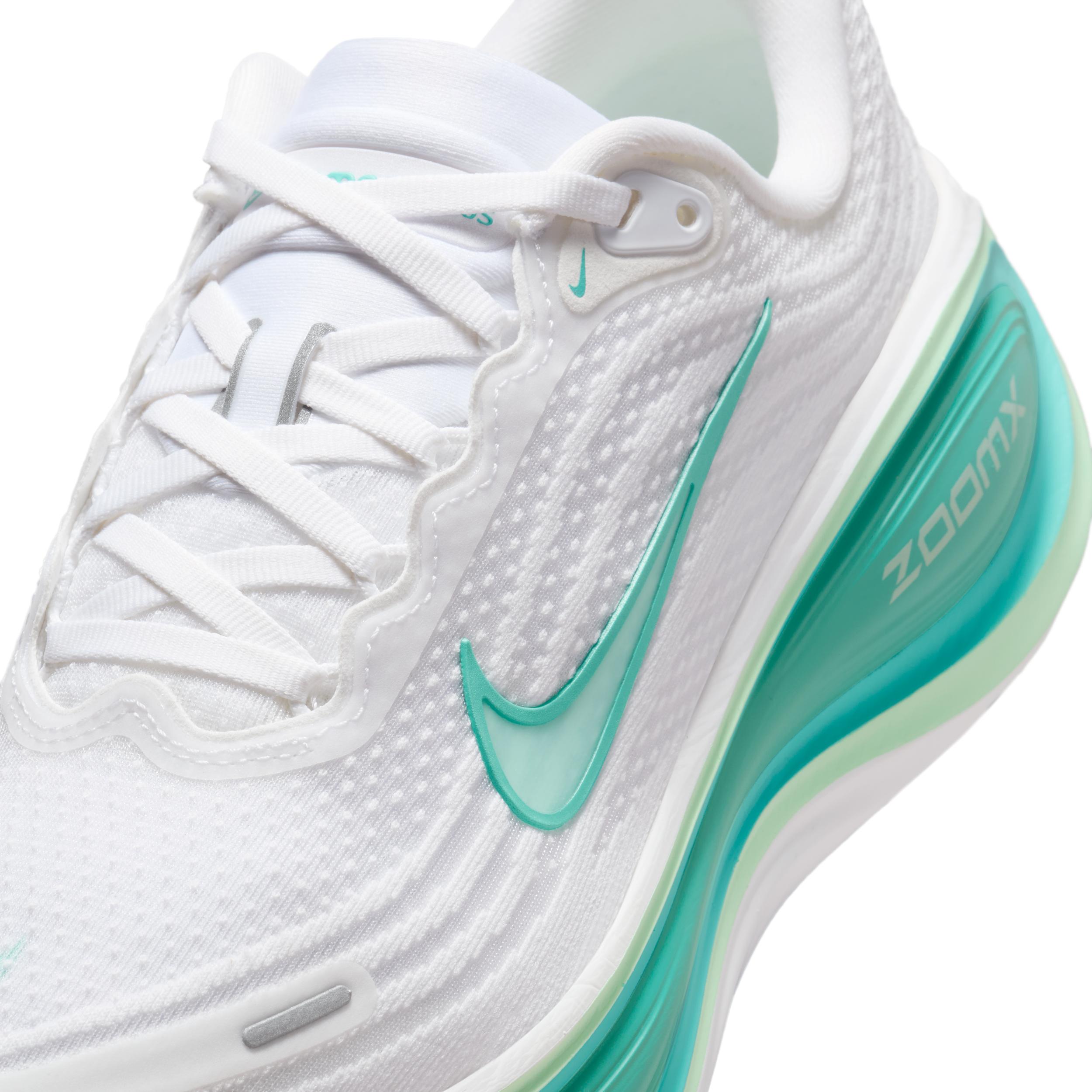 Nike Womens Vomero Plus Road Running Shoes (Extra Wide) | IH3252-001 Product Image