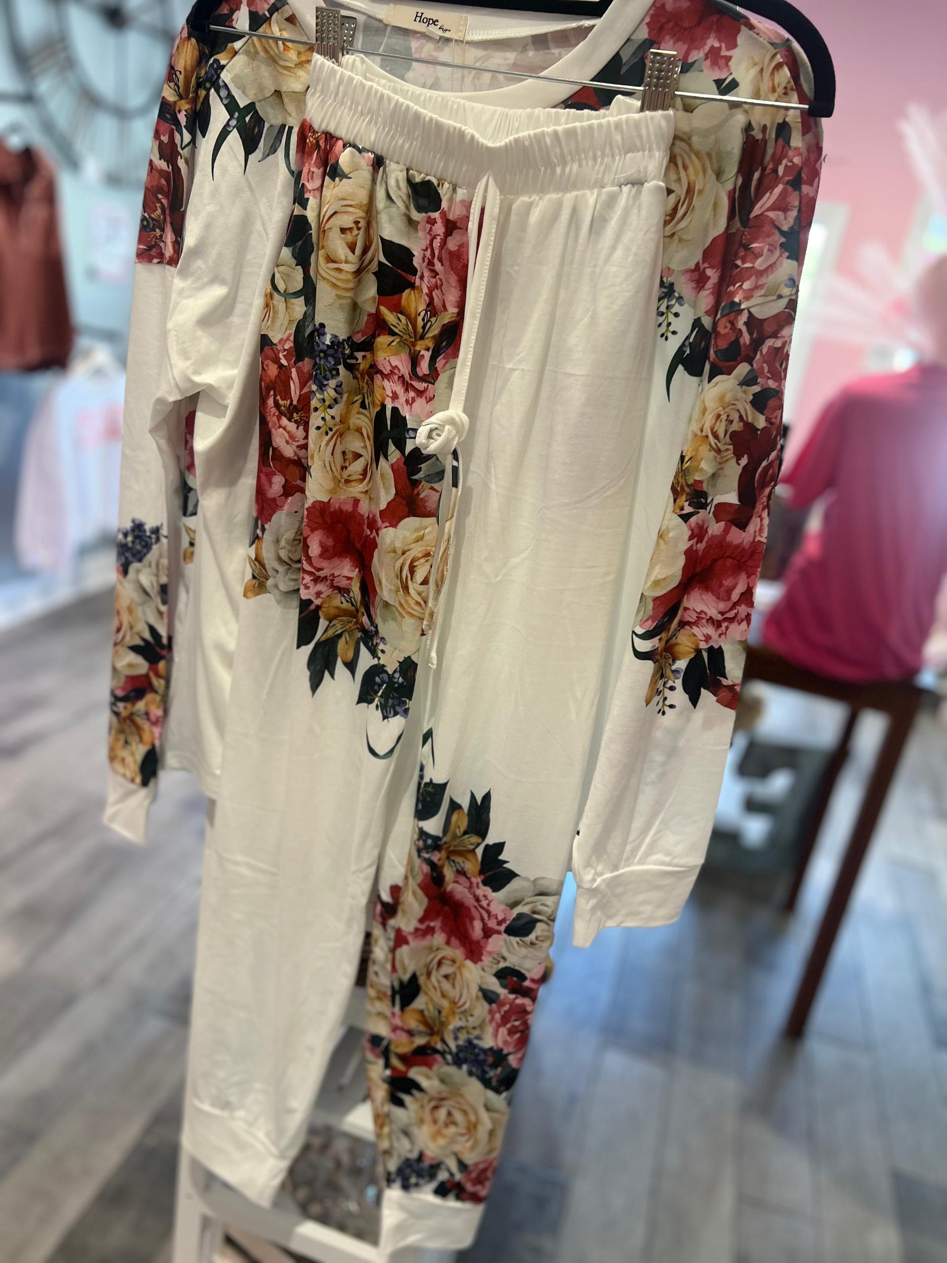 Floral jogger set Product Image