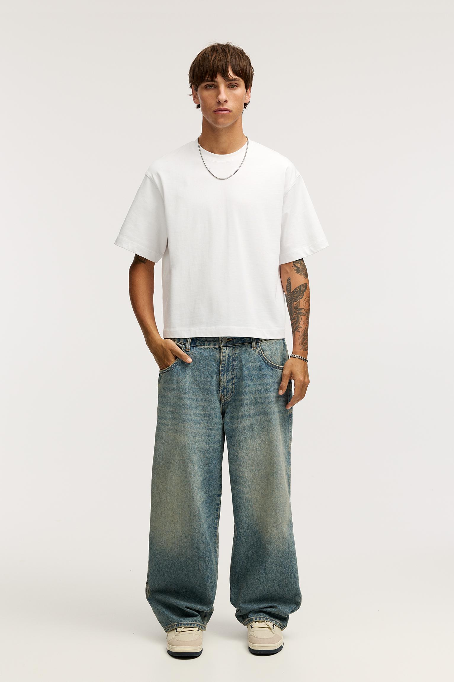 Cropped T-shirt Product Image