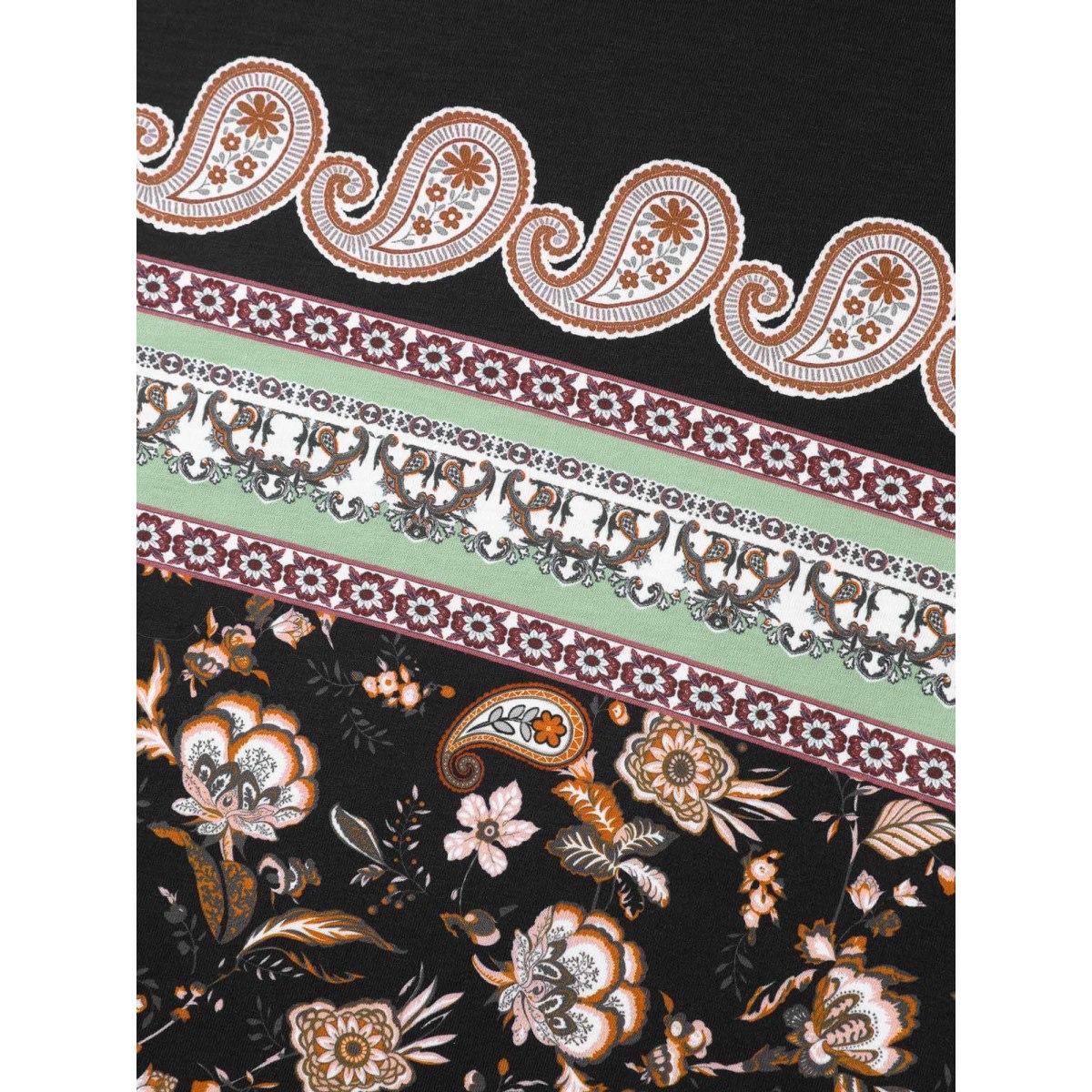Plus Size Paisley Contrast Print Half Sleeve T-Shirt Black Women Casual Contrast Round Neck Vacation T-shirts BloomChic 26/4X Product Image