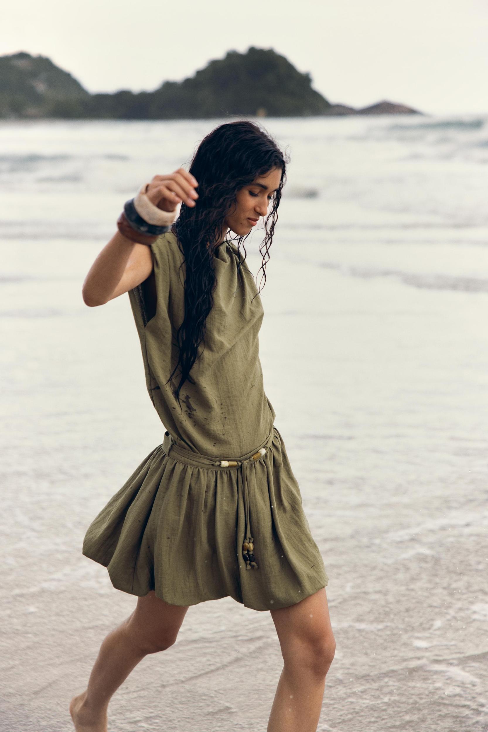 PUFFED MINI SKIRT Product Image