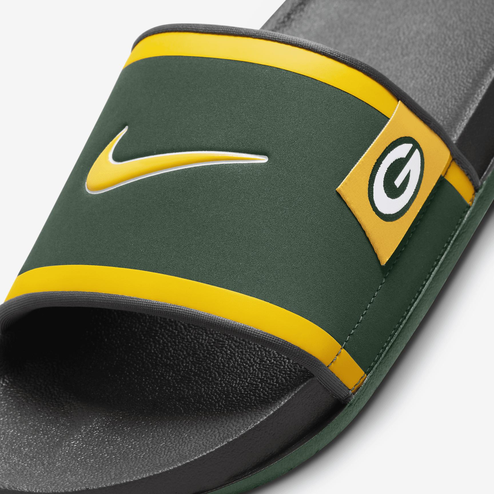 Nike Offcourt (Green Bay Packers) Offcourt Slides Product Image