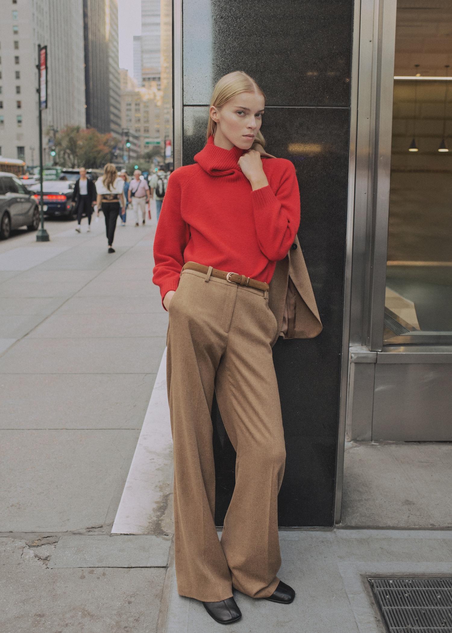 Turtleneck knitted sweater - Women | MANGO USA Product Image