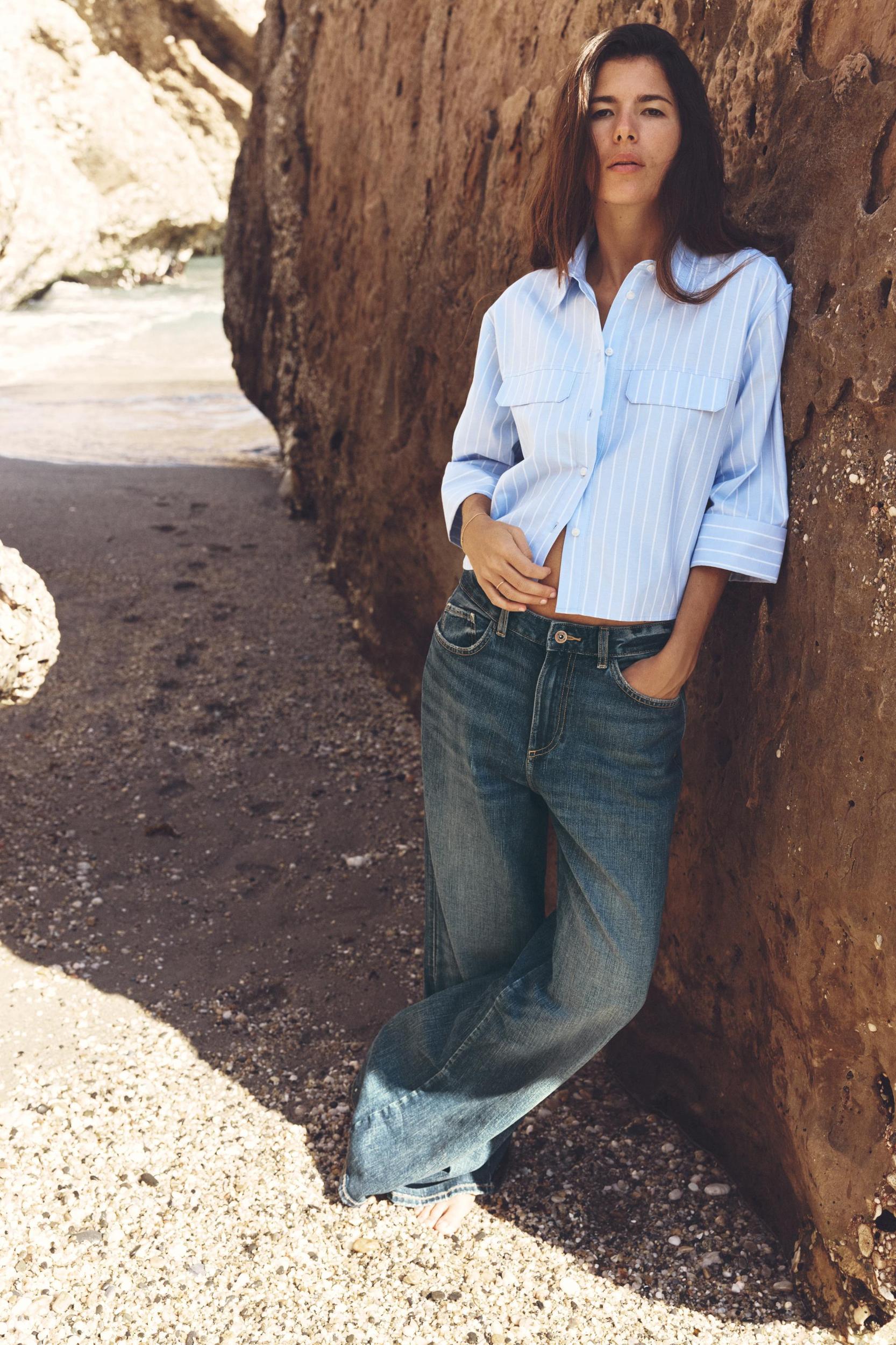 Z1975 HIGH RISE WIDE LEG JEANS Product Image