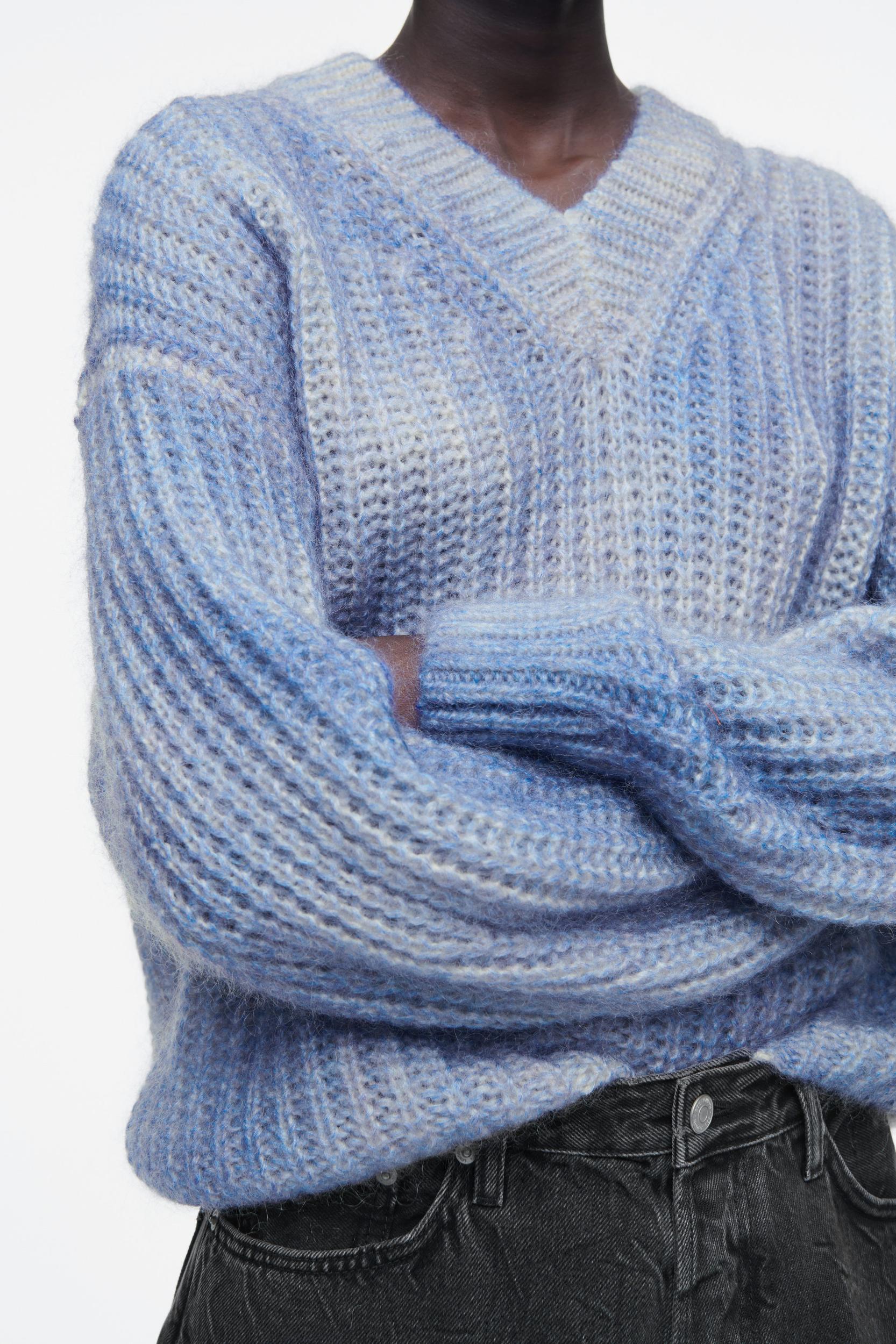 SPRAY-EFFECT MOHAIR V-NECK SWEATER Product Image