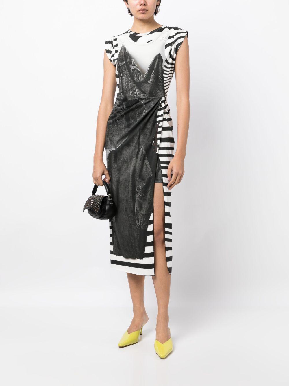 graphic-print sleeveless midi dress Product Image