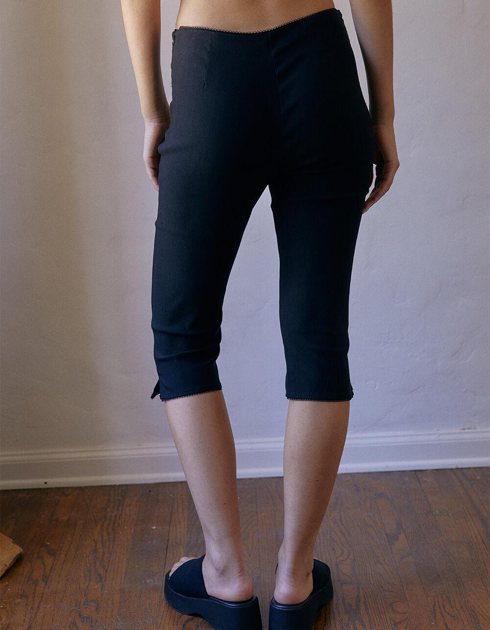 WEST OF MELROSE Womens Capri Pants - BLACK Product Image