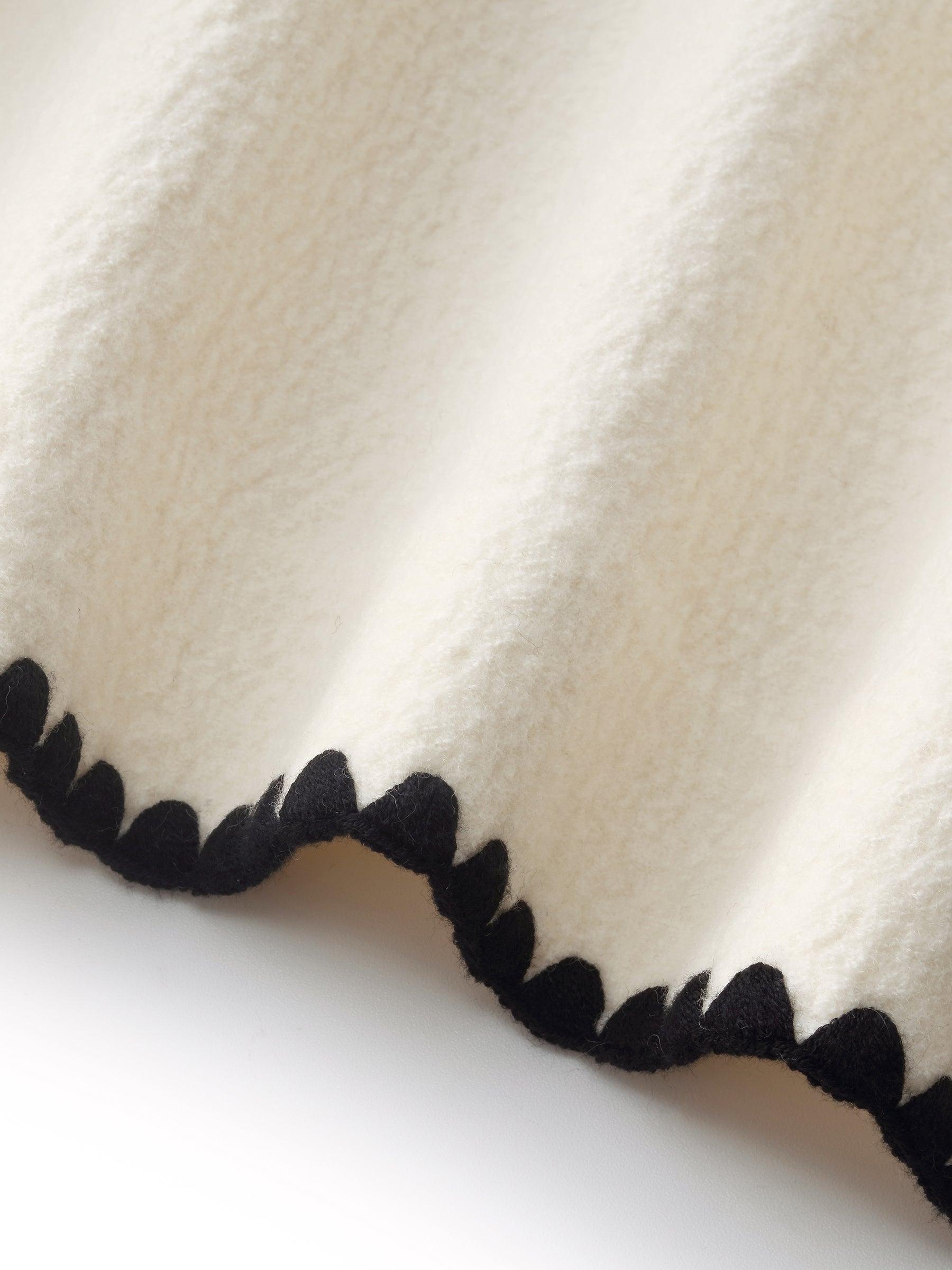 100% Wool Contrast Trim Women Crop Jacket Product Image