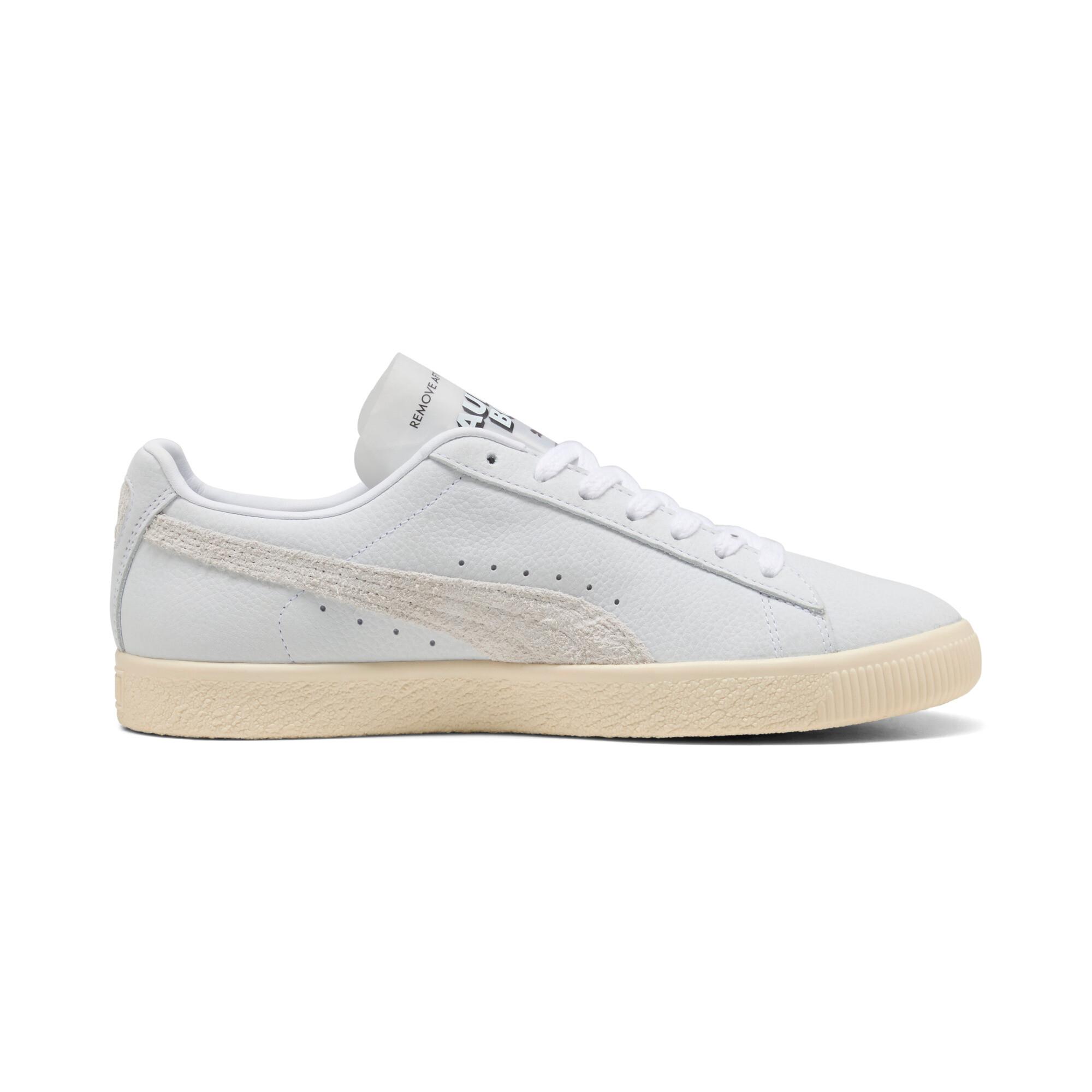 PUMA Clyde Laundry Boys II Men's Sneakers Product Image