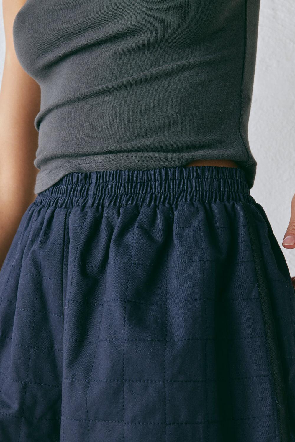 Yvette Shorts Navy Product Image