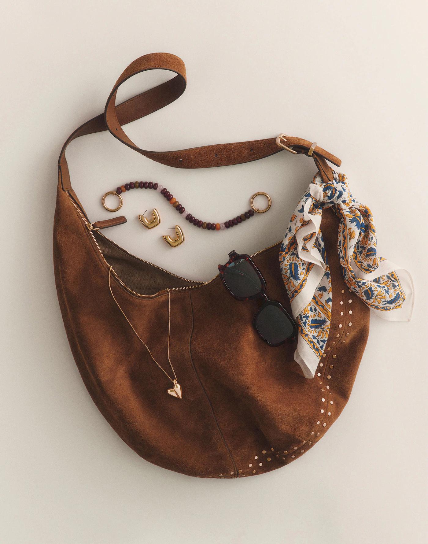 The Essential Curve Shoulder Bag Product Image