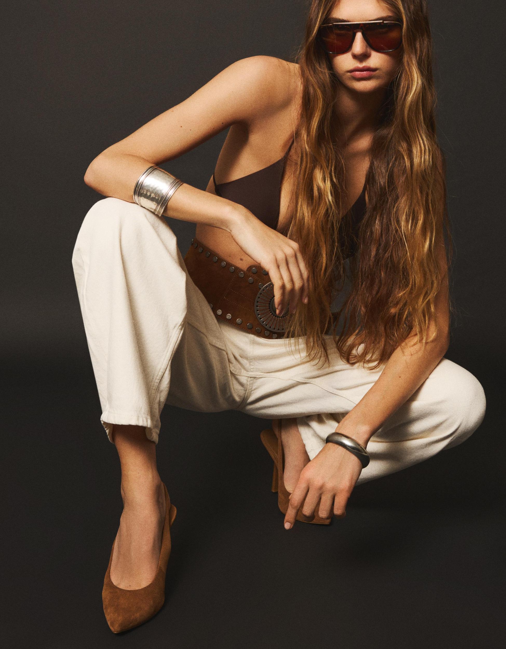 Heel slingback shoes Product Image