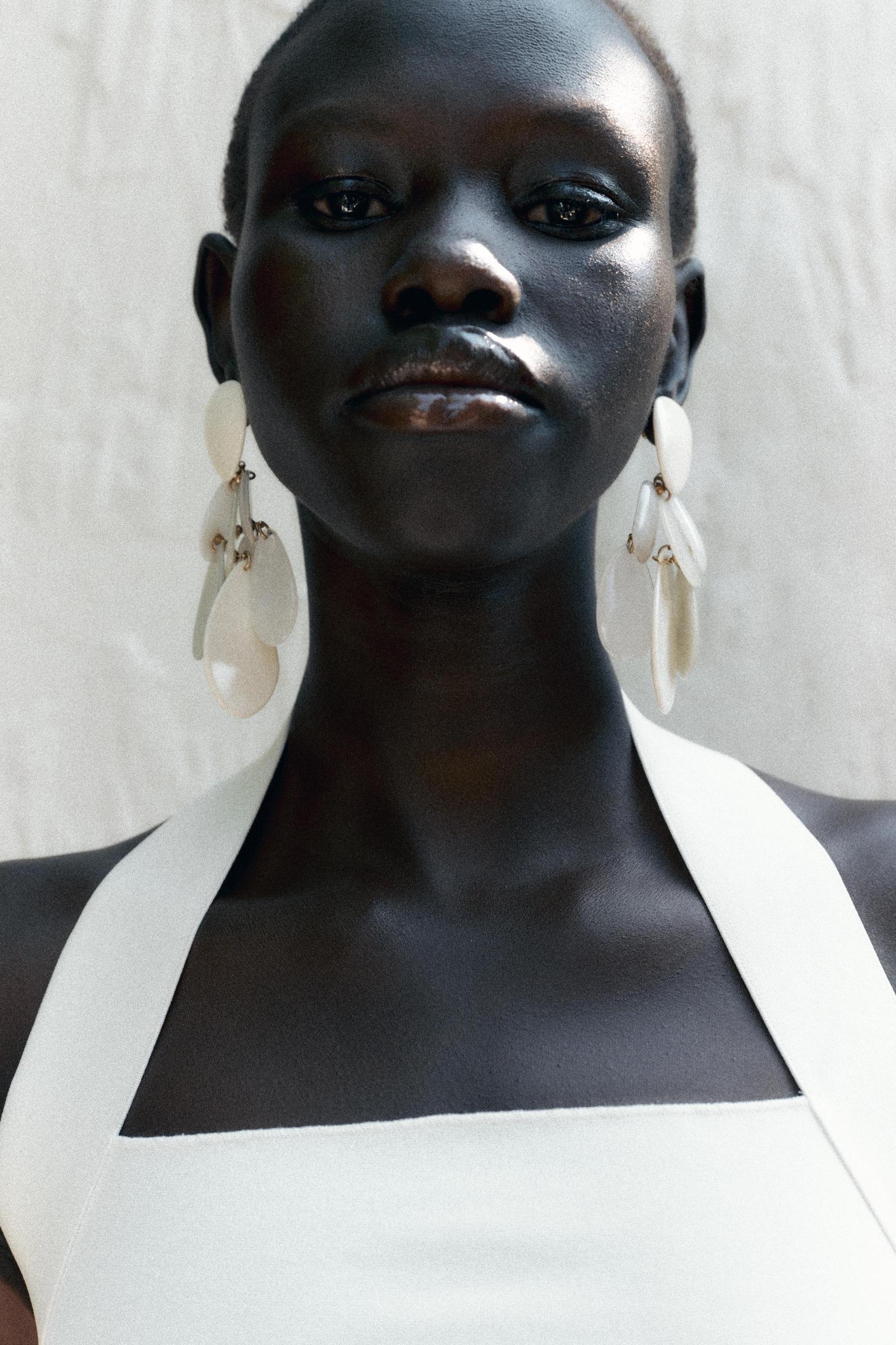 STRETCH HALTER TOP Product Image