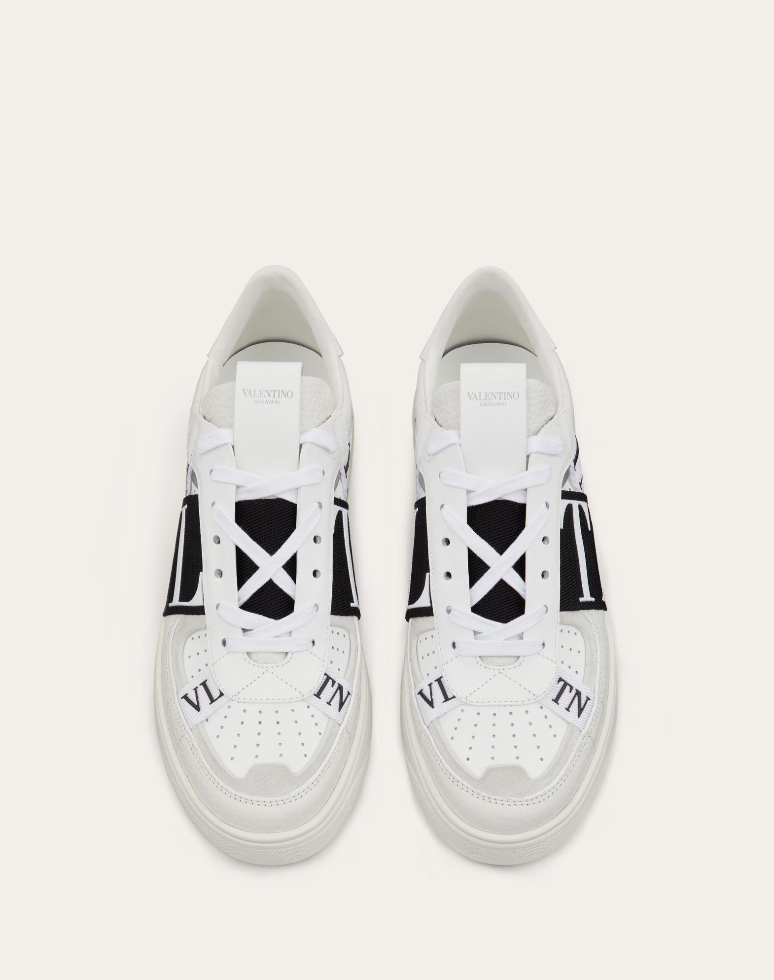 Low-Top Calfskin Vl7N Sneaker With Bands Product Image