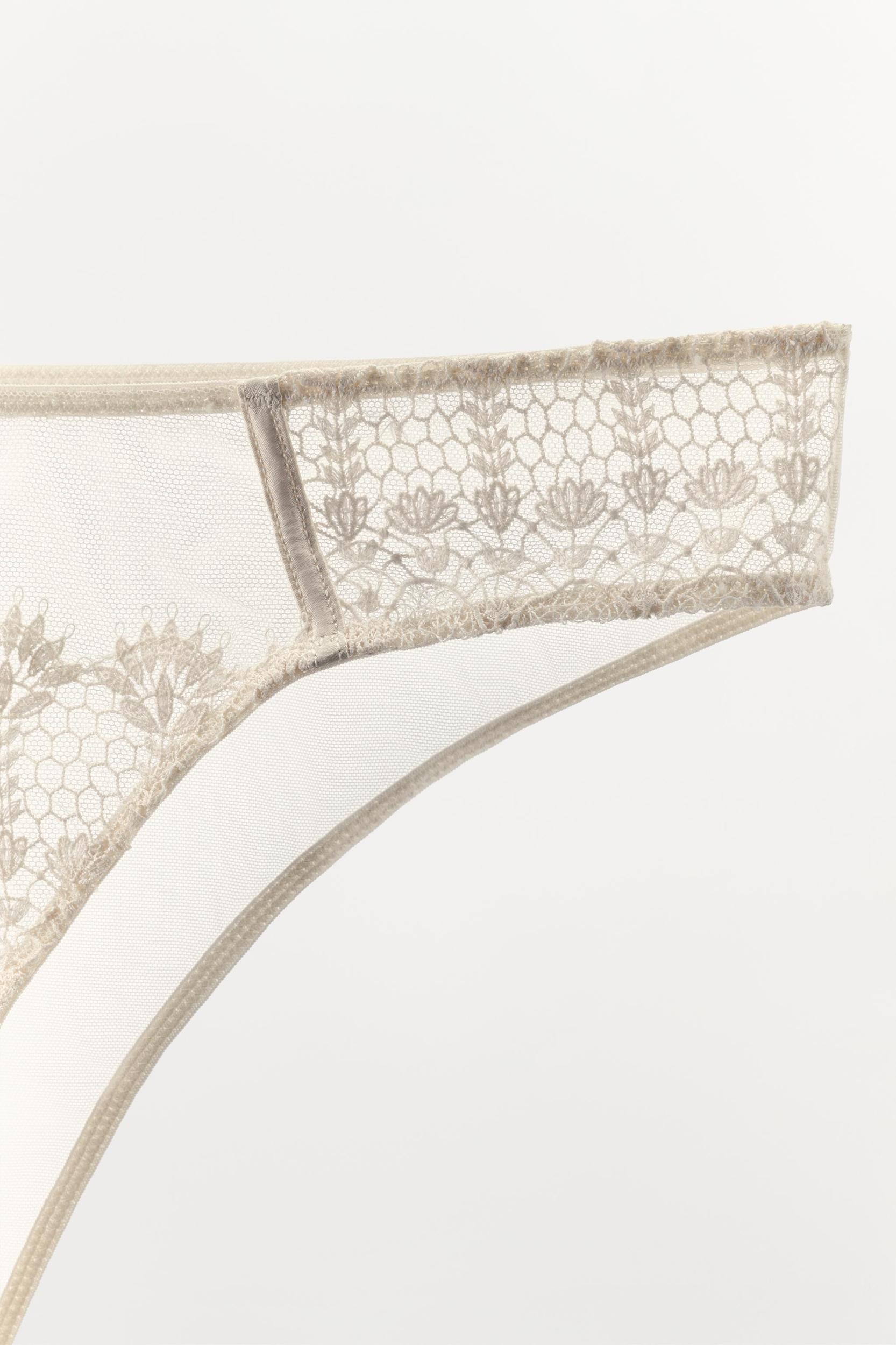 GUIPURE PANTIES Product Image