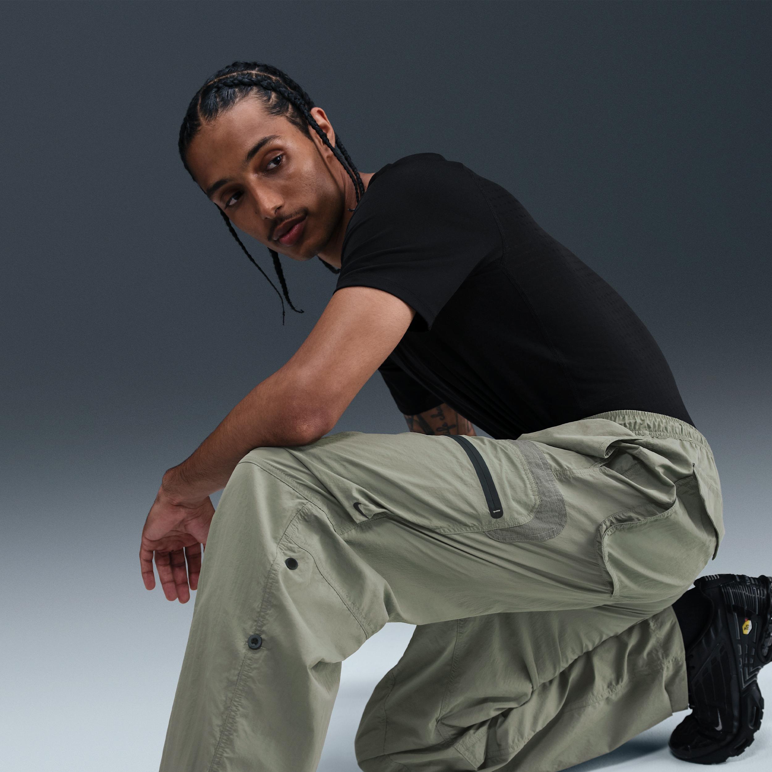 Nike Mens Tech Woven Cargo Pants | HJ2940-320 Product Image