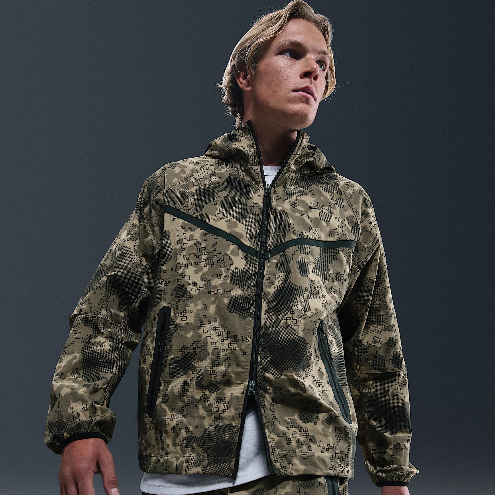 Nike Tech Men's Dri-FIT Woven Camo Windrunner Oversized Jacket Product Image