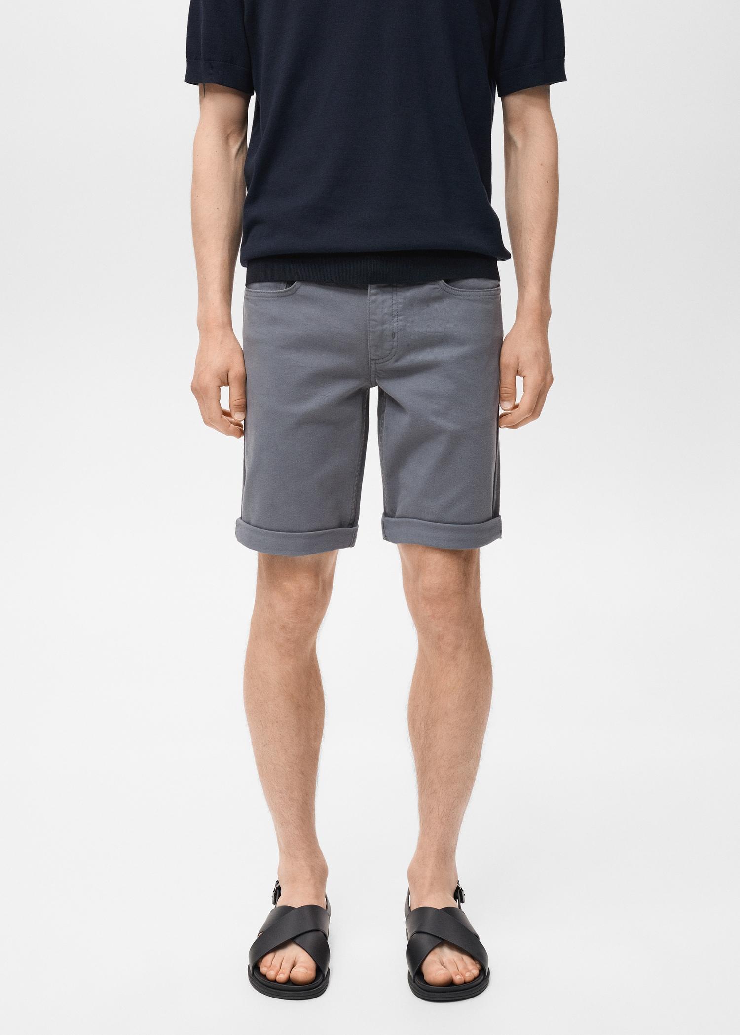 Slim-fit denim bermuda shorts - Men | MANGO USA Product Image