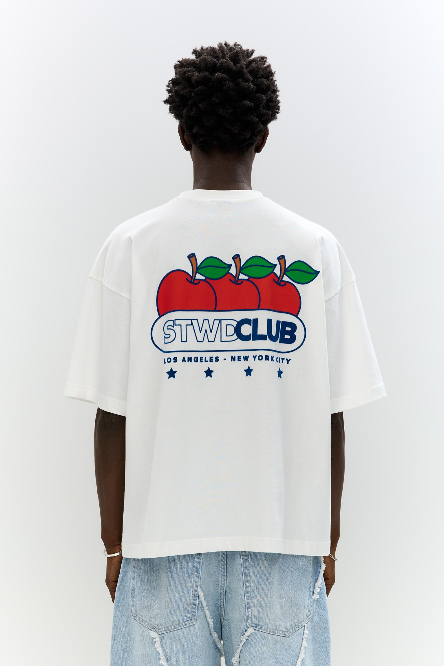 STWD T-shirt with an apple graphic Product Image