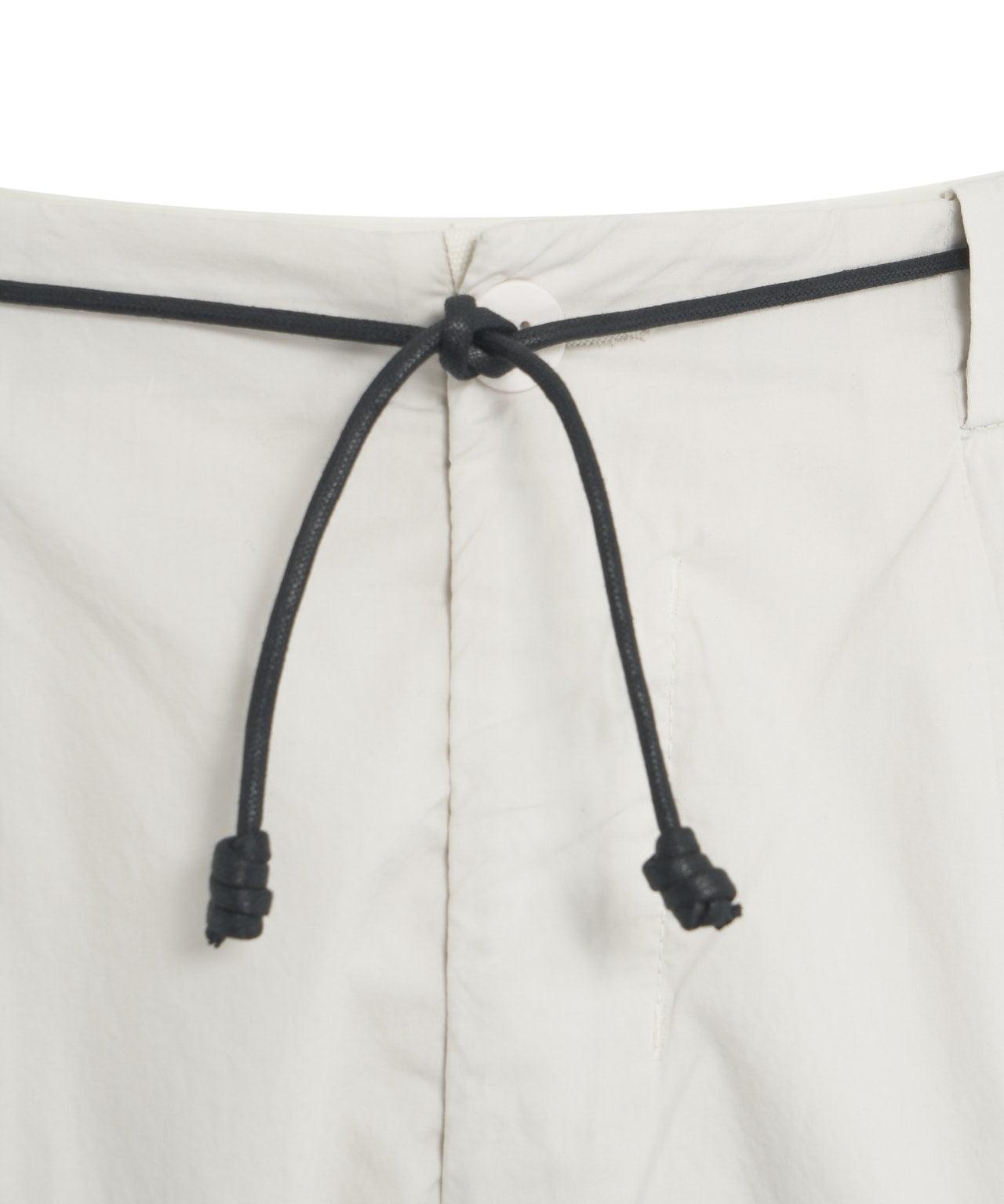 Cotton pants with belt Product Image