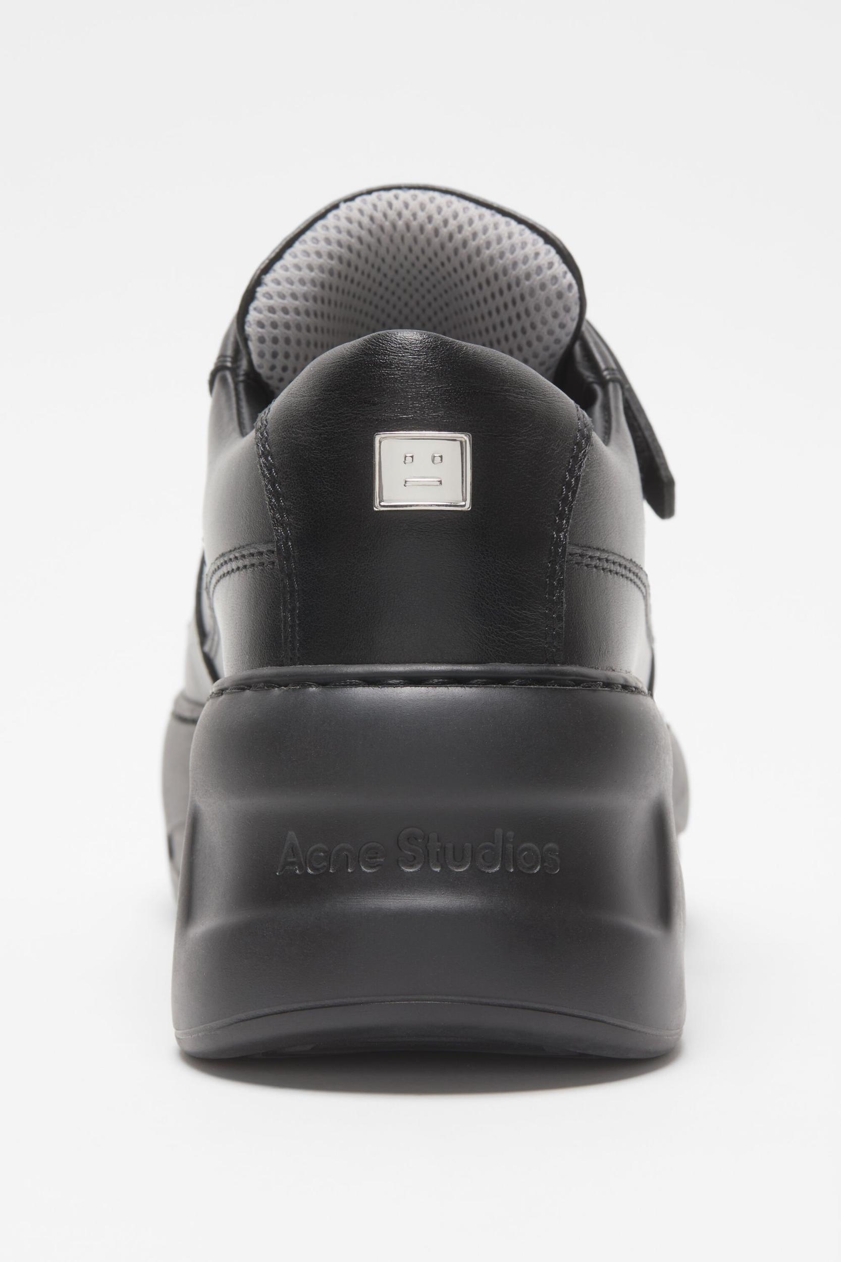 Velcro strap platform sneakers Product Image