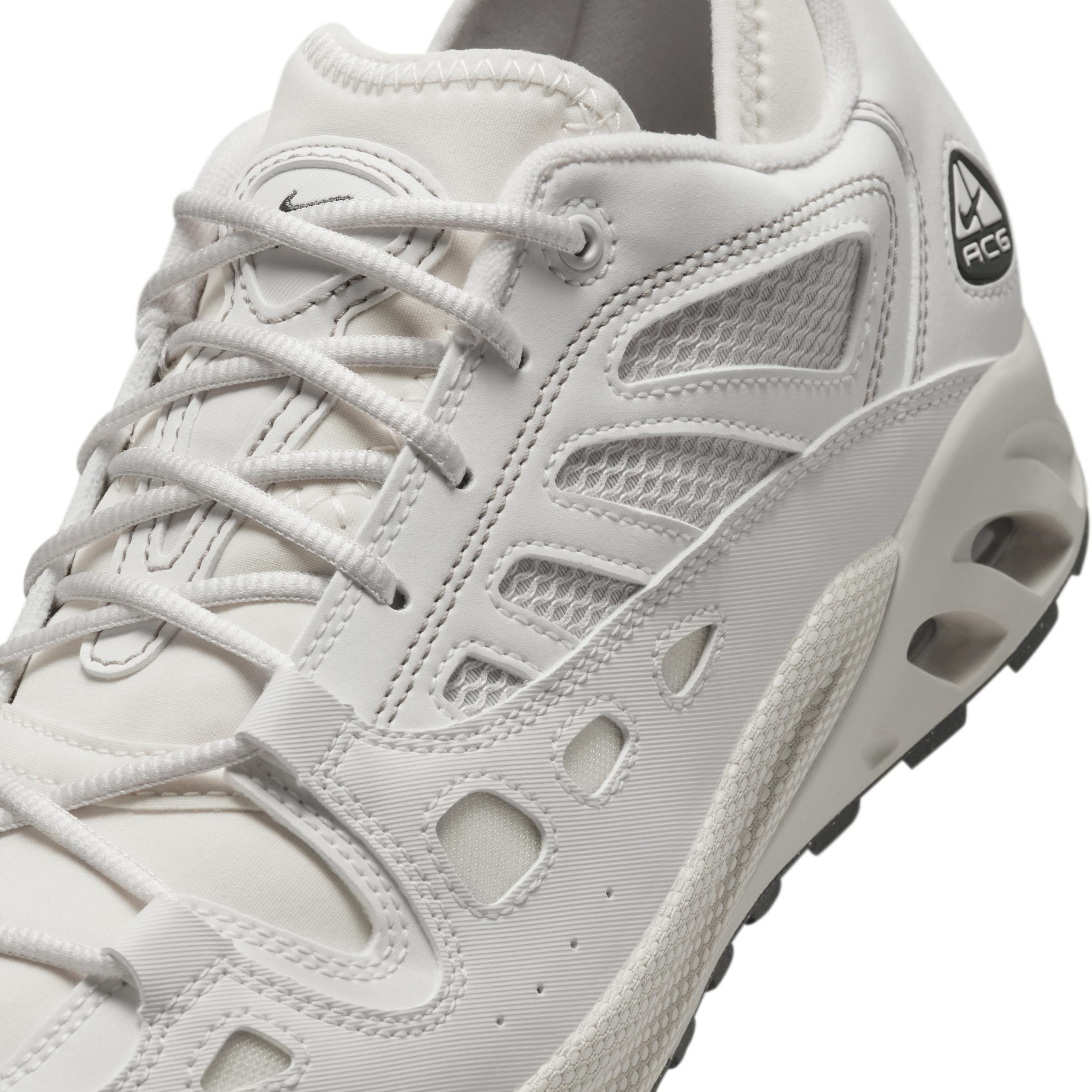 Men's Nike ACG Air Exploraid Shoes Product Image