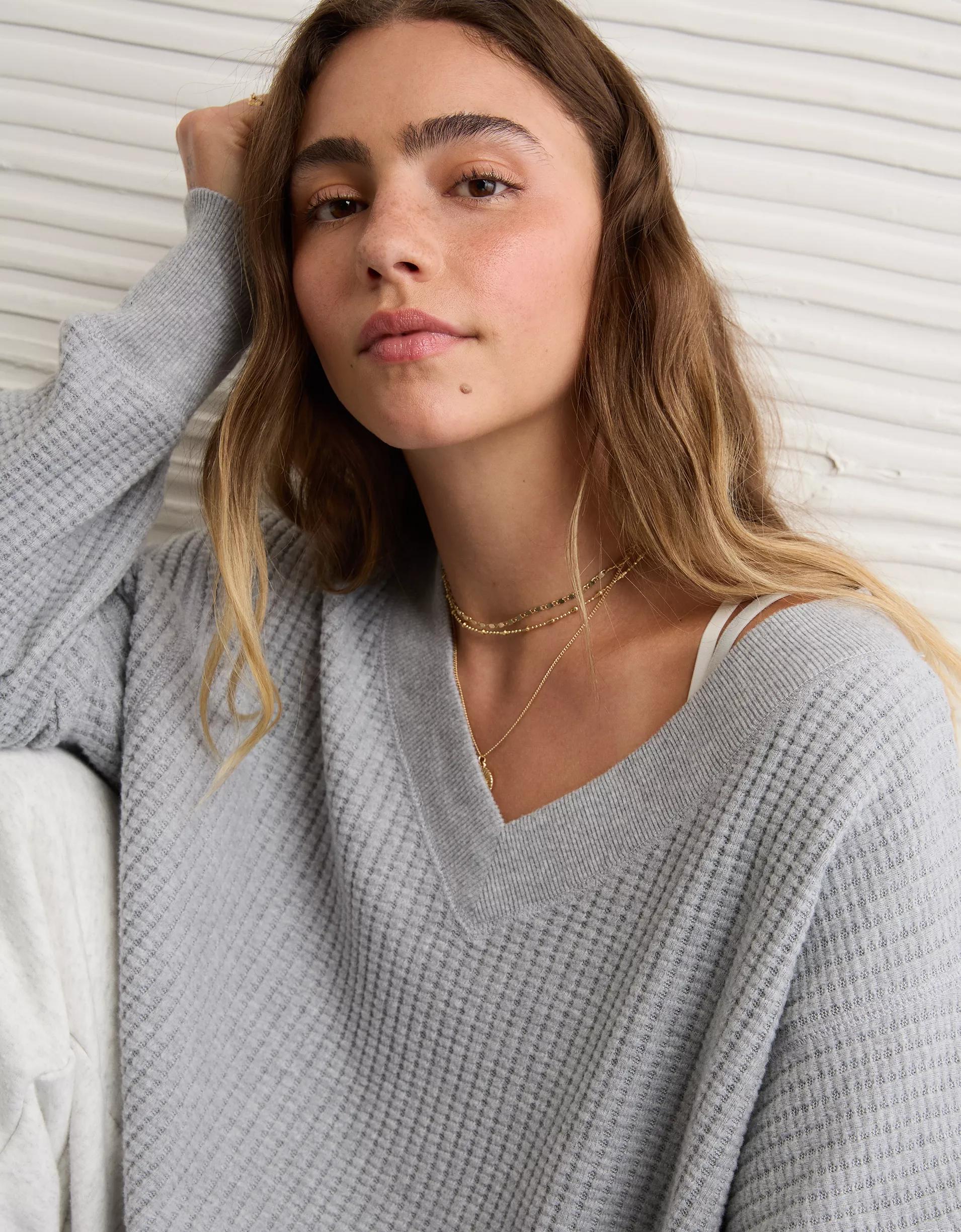 AE Big Hug V-Neck Waffle Sweatshirt Product Image