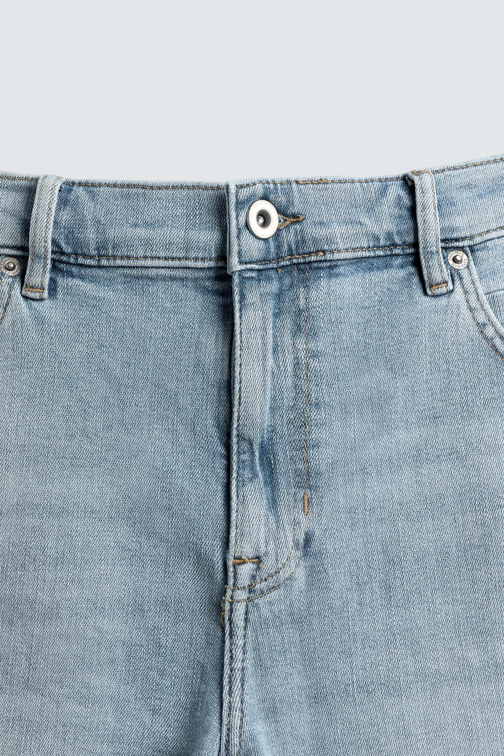 SKINNY CROPPED FIT JEANS Product Image