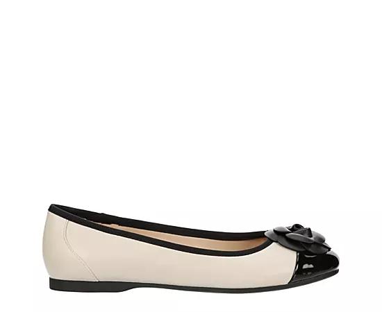 Lauren Blakwell Womens Lorelei Flat Product Image