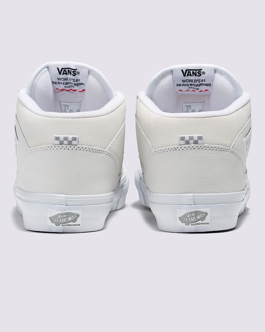 Skate Half Cab Daz Shoe in White| Vans US Product Image