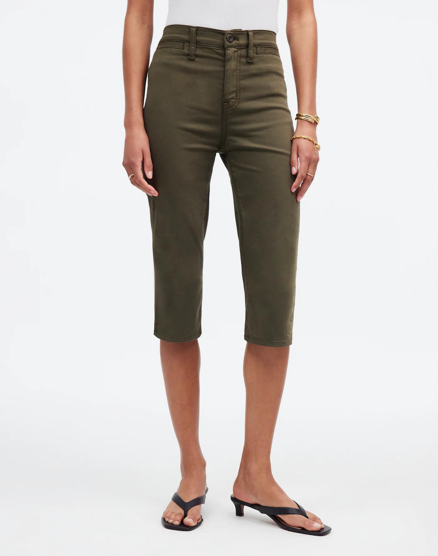 The '90s Capri Pant in Garment-Dyed Sateen Product Image