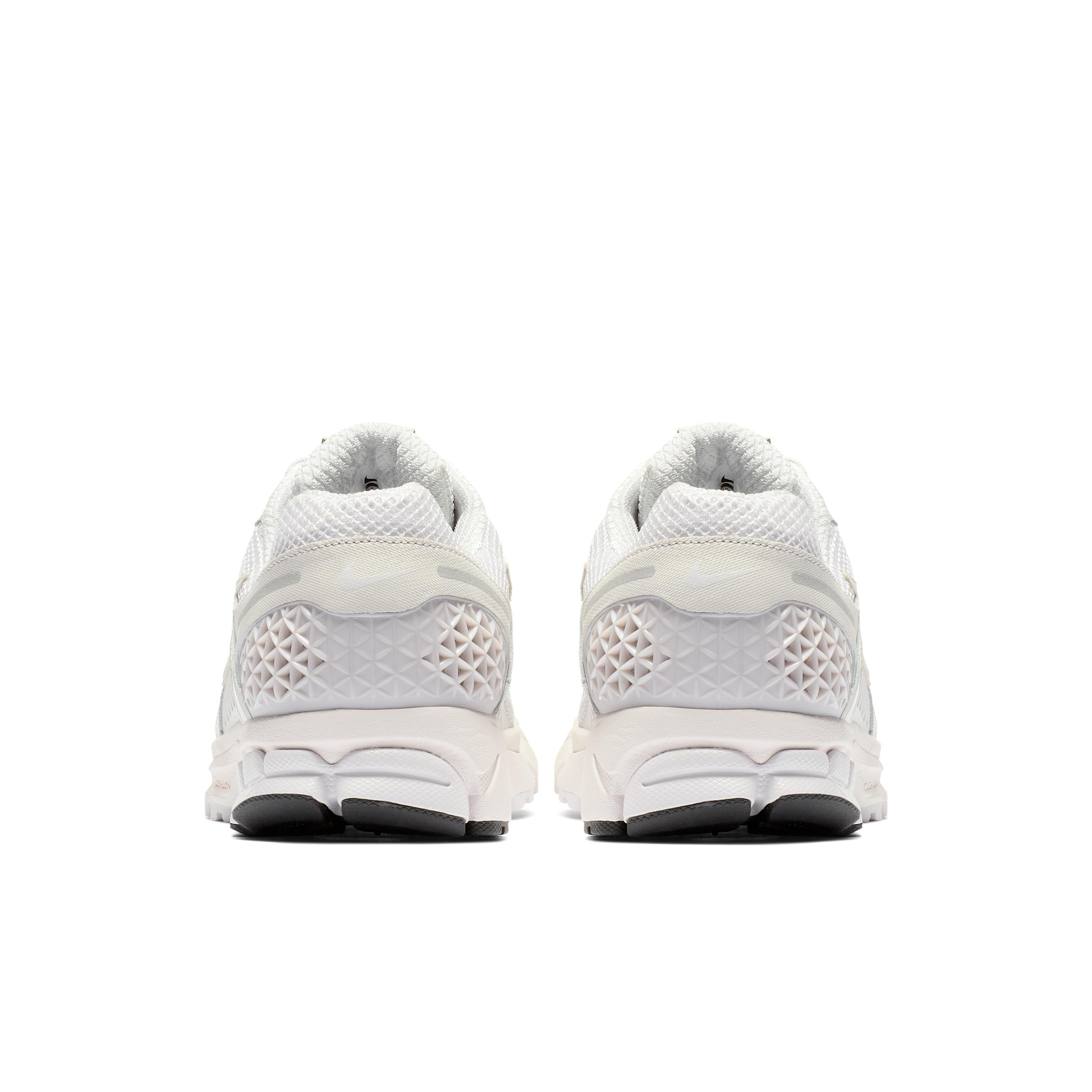 Nike Mens Zoom Vomero 5 Shoes | BV1358-001 Product Image