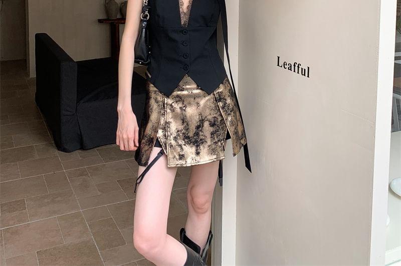 Choker-Neck V-Neck Sleeveless Lace Trim Slit Top / High Waist Floral Jacquard Mini A-Line Skirt Product Image