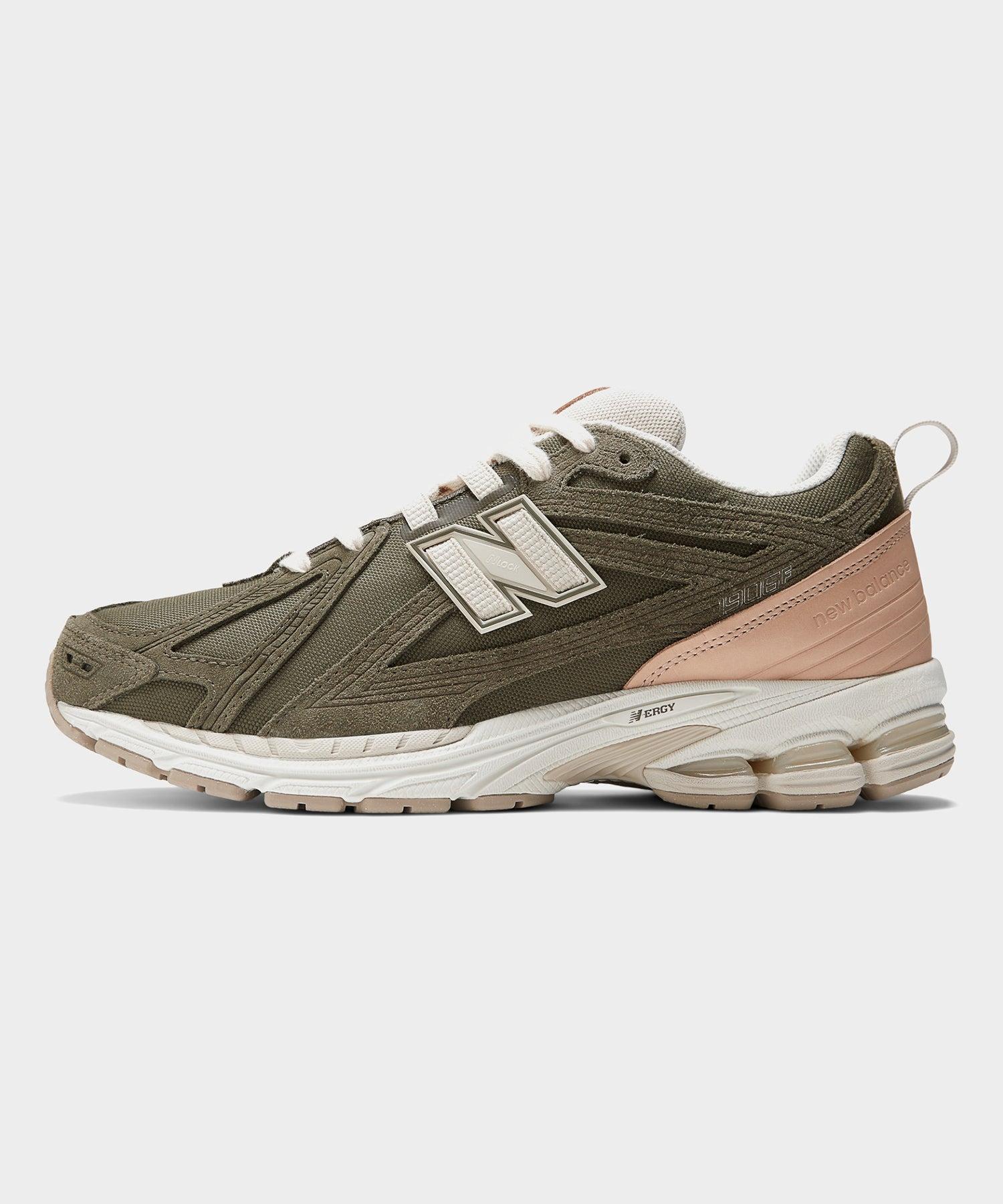 New Balance 1906R in Dark Moss Product Image