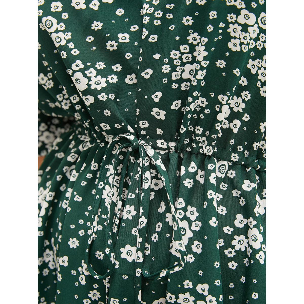 Plus Size Floral Print Raglan Sleeve Pocket Drawstring Ruffles Dress ArmyGreen Women Elegant Drawstring V-neck Short sleeve Curvy Midi Dress BloomChic 28/5X Product Image