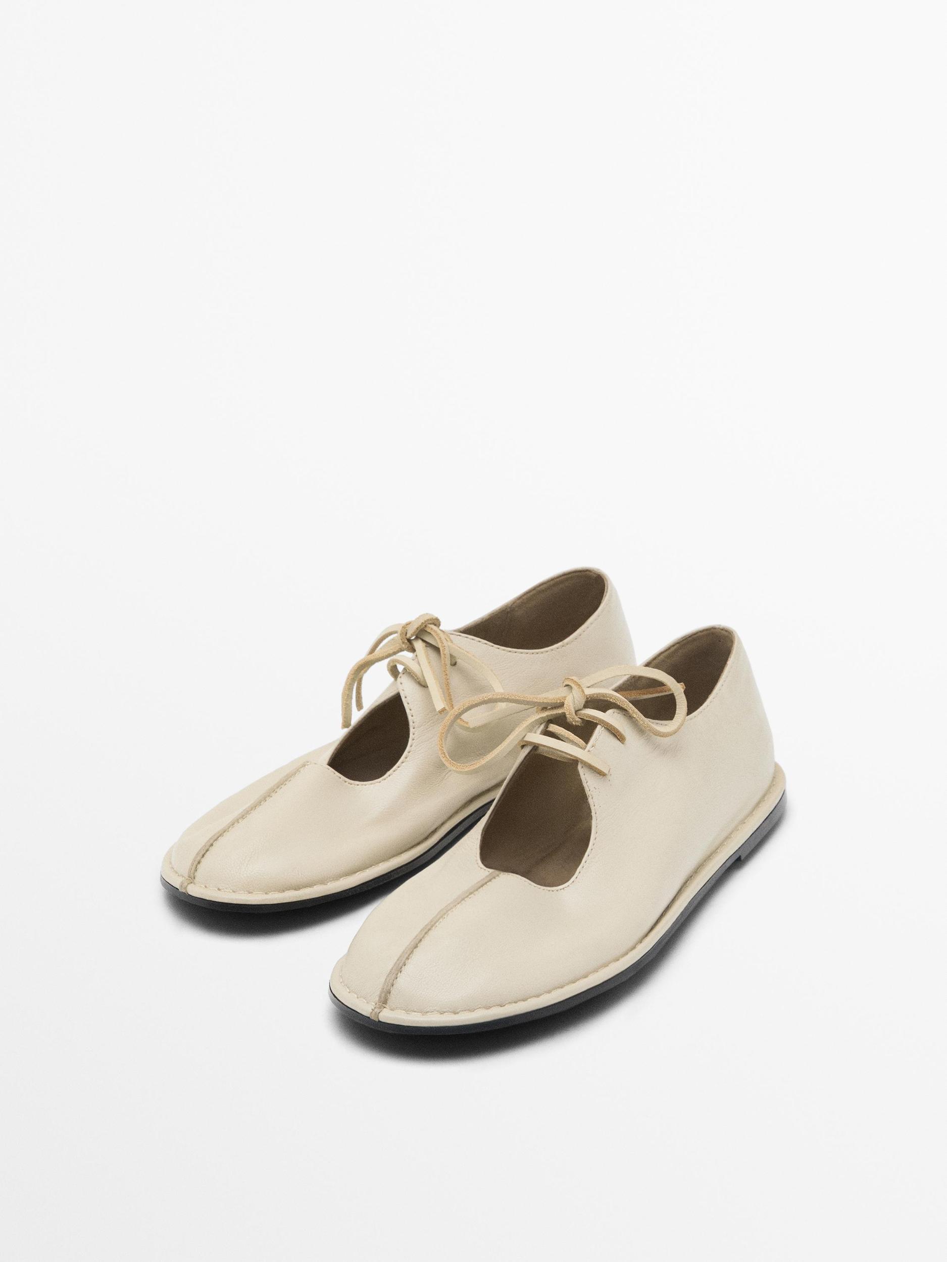 Ballet flats with instep knot Product Image