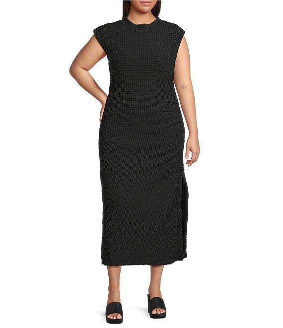 Sugarlips Plus Size True Clover Sleeveless Textured Knit Midi Dress Product Image