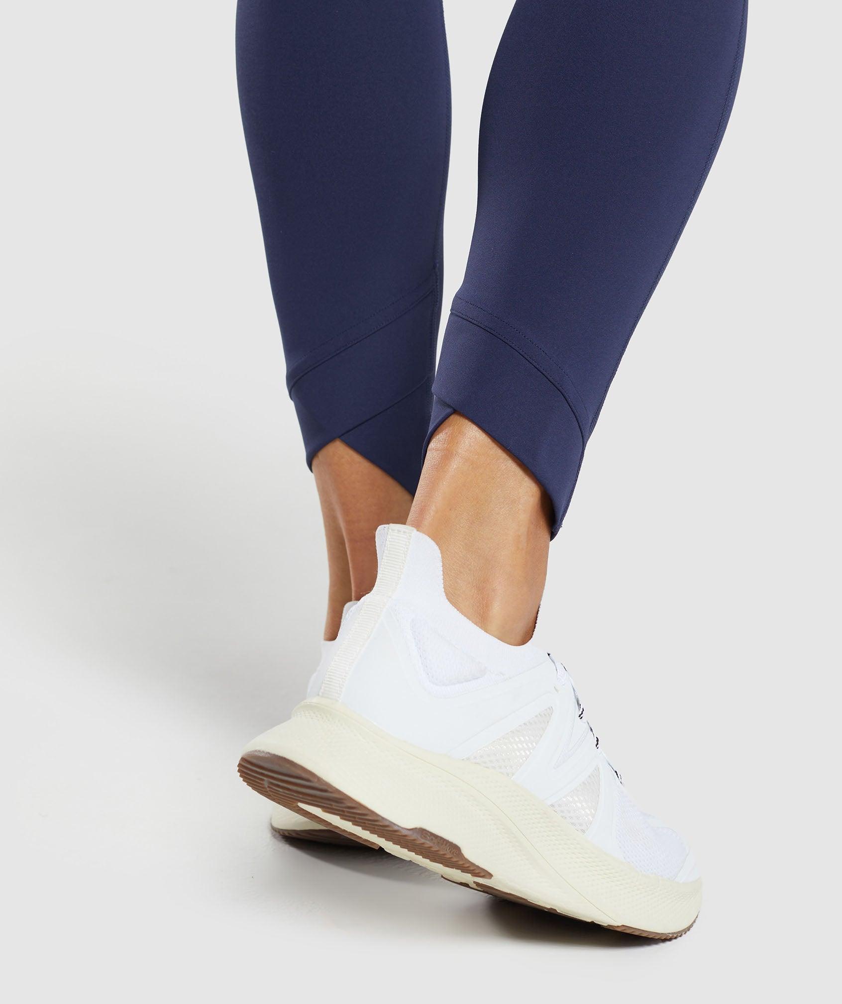 Crossover Leggings Product Image