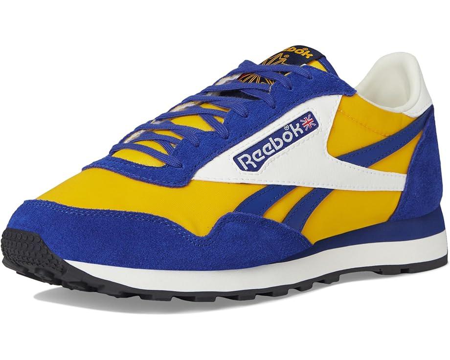 Everyday Stripe Vee 21" Boardshorts Product Image