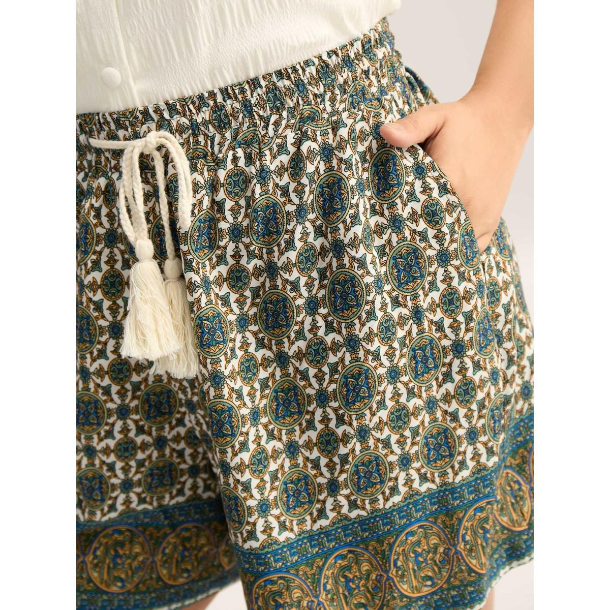 Plus Size Boho Print Tassel Straight-Leg Shorts Women Emerald Boho Drawstring Straight Leg Vacation Shorts BloomChic 18-20/2X Product Image