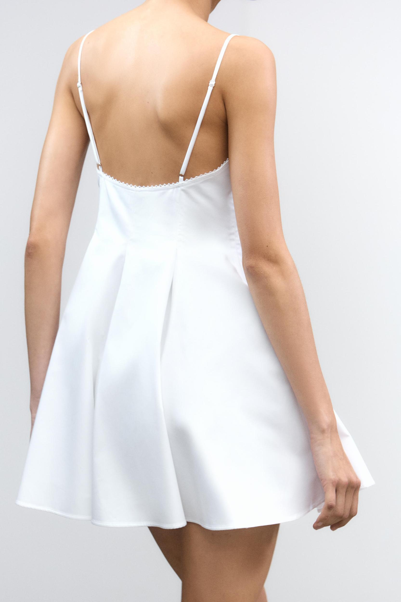 SHORT LACE DRESS Product Image