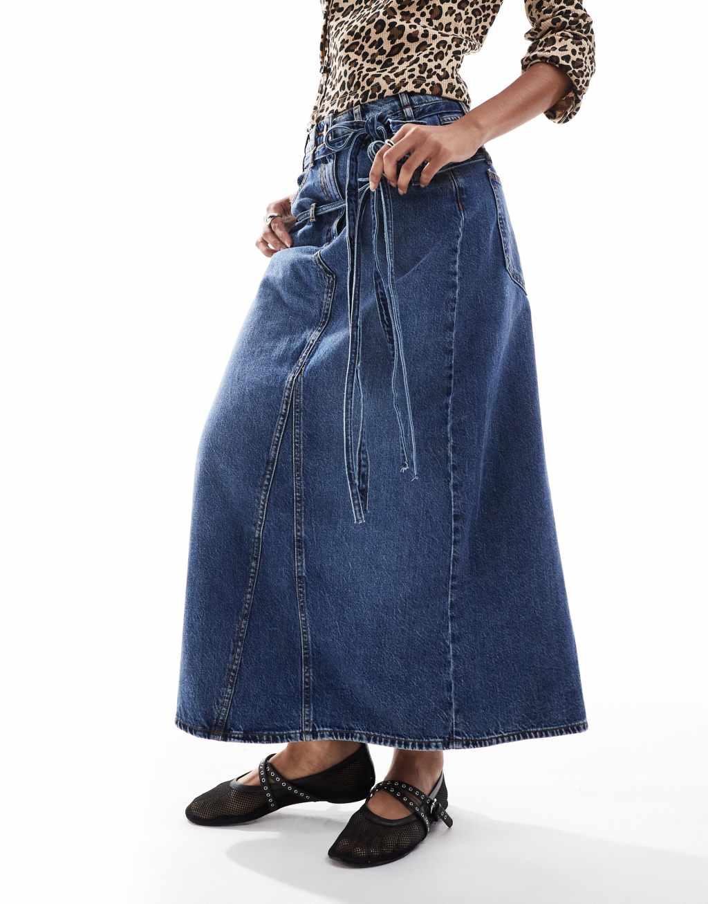 Scalpers denim midi skirt in indigo   Product Image