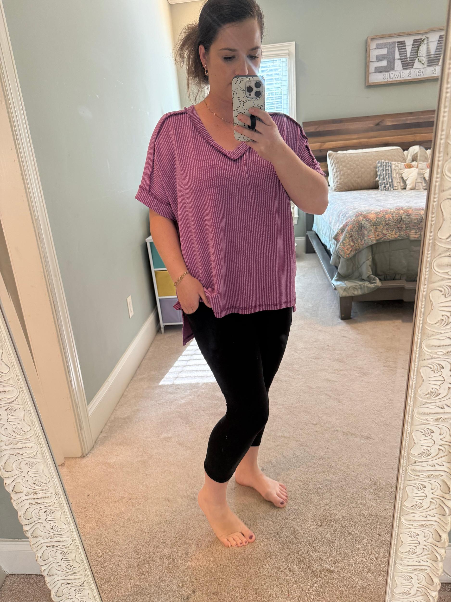 Black Pocket Leggings Capri Product Image