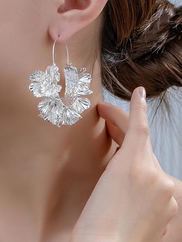 Flower Shape Drop Earrings Product Image