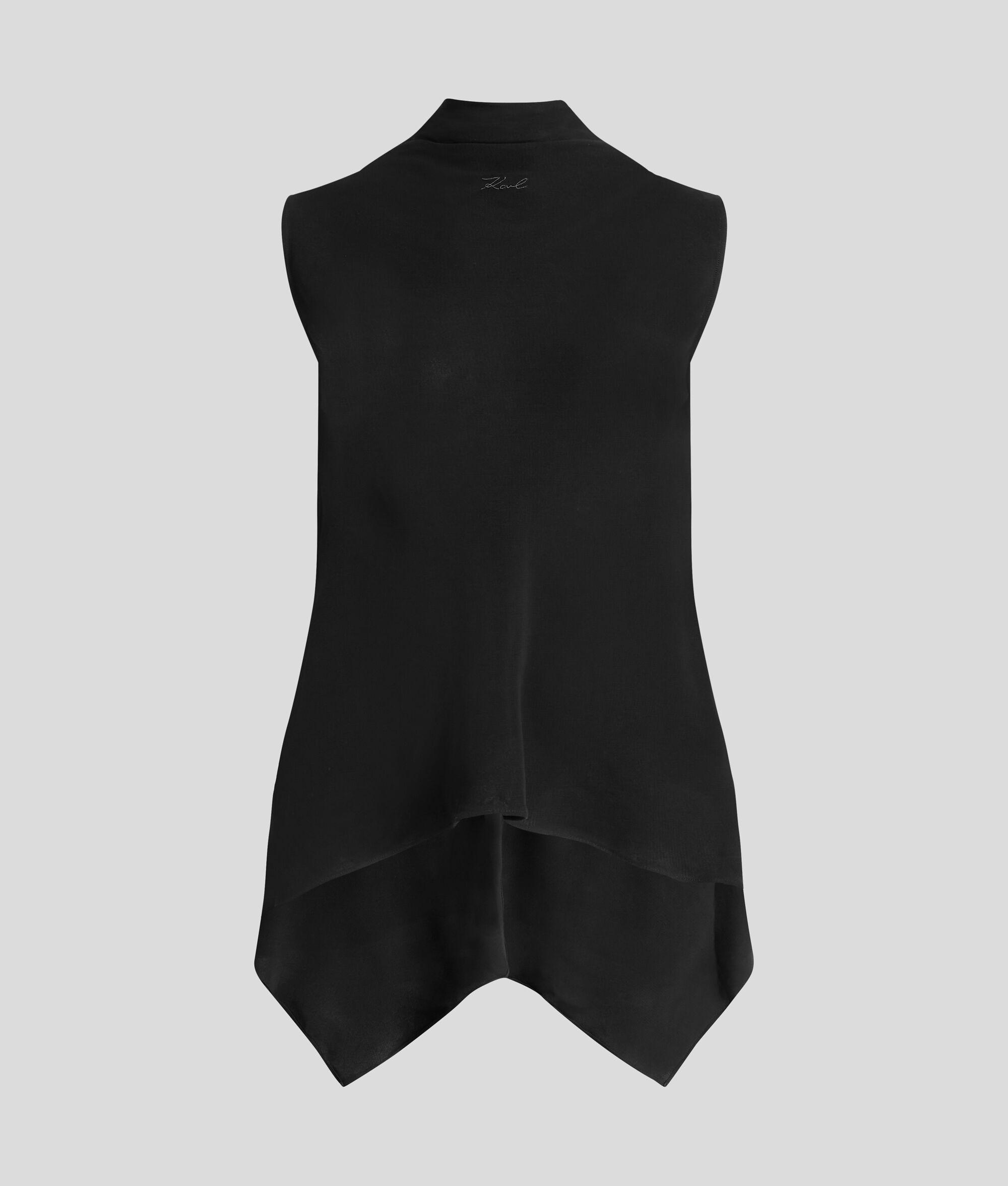 SLEEVELESS BLOUSE Product Image