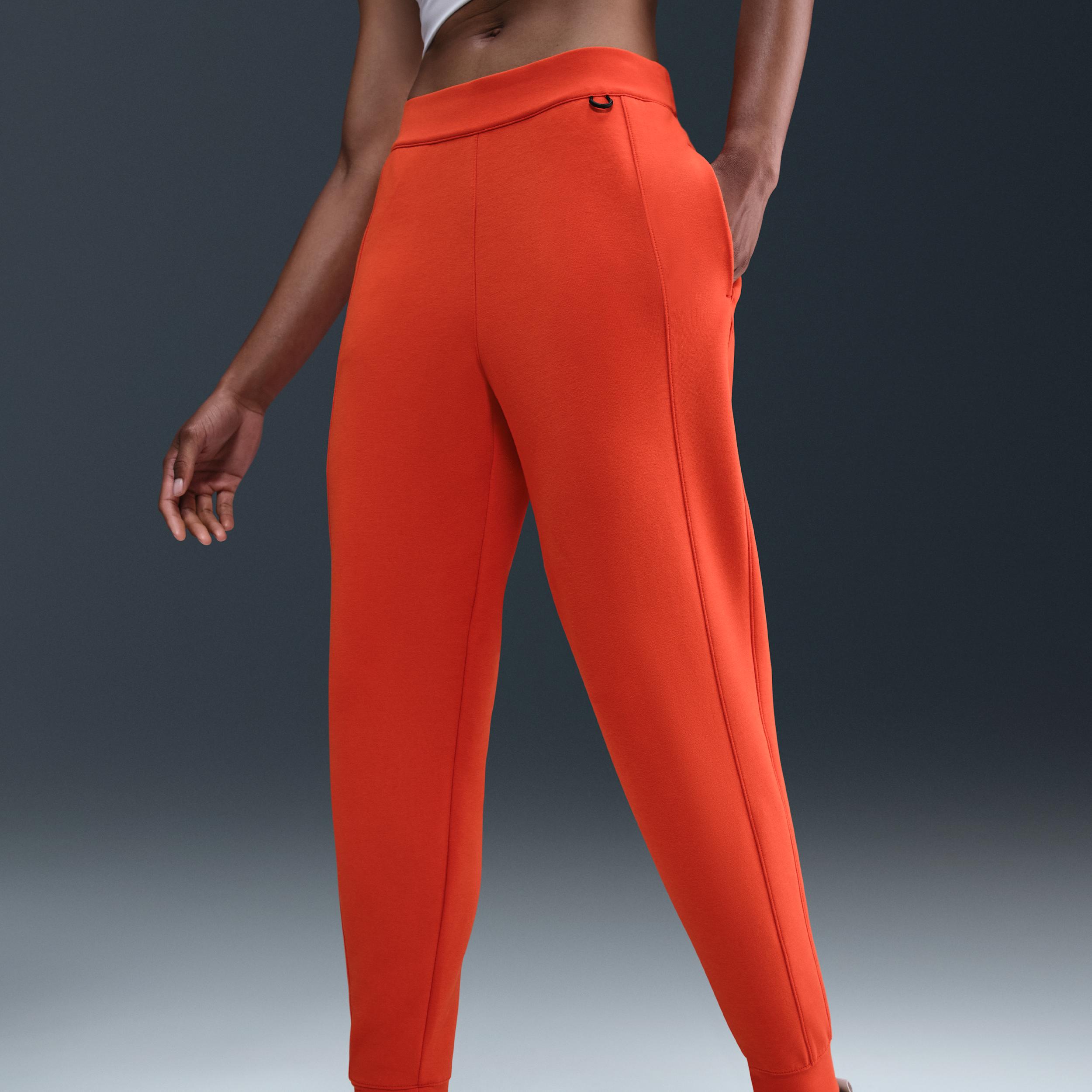 Nike Women's 24.7 ImpossiblySoft Dri-FIT Mid-Rise Jogger Pants Product Image