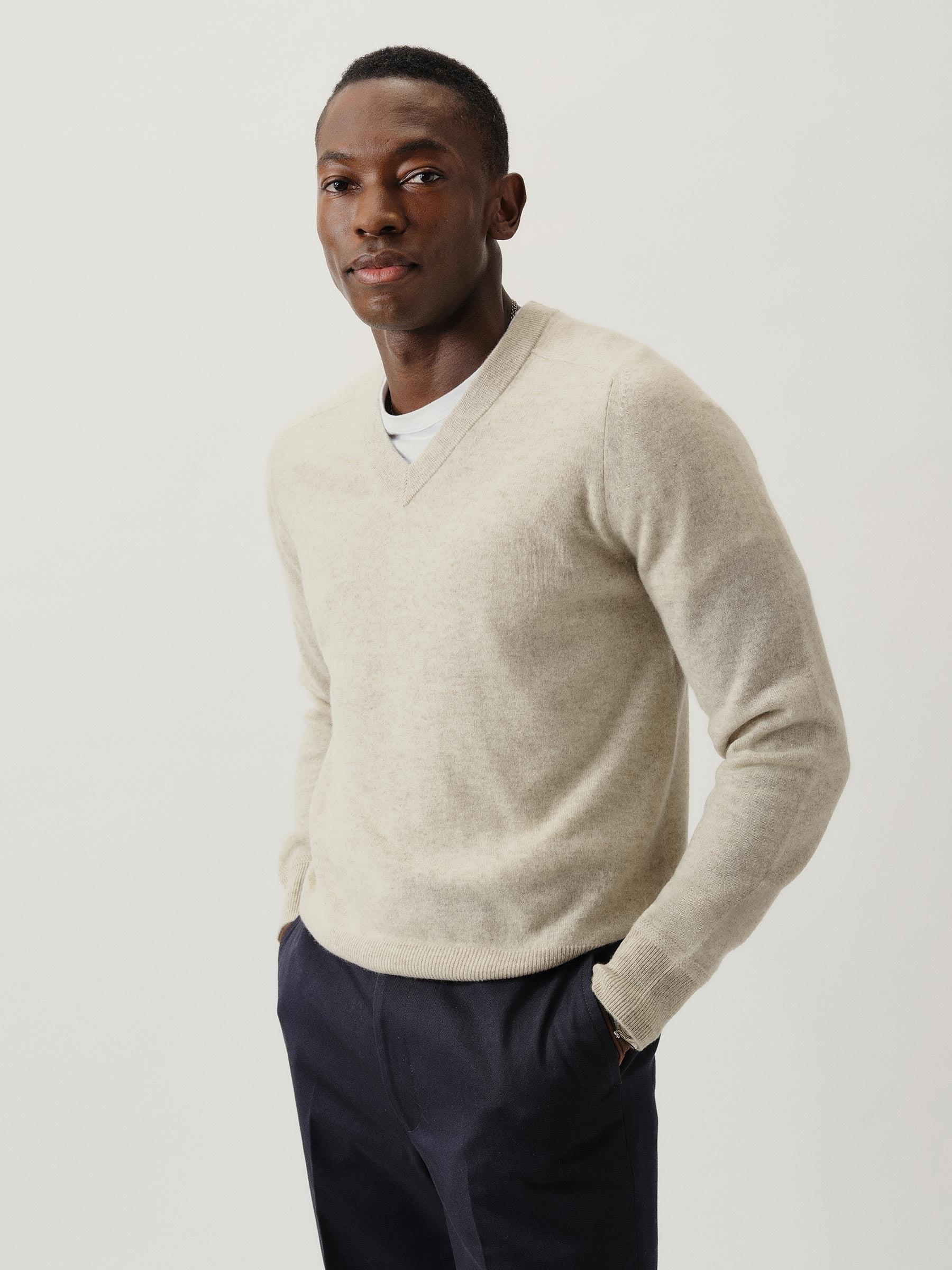 Light Oat California Cashmere V-Neck Product Image