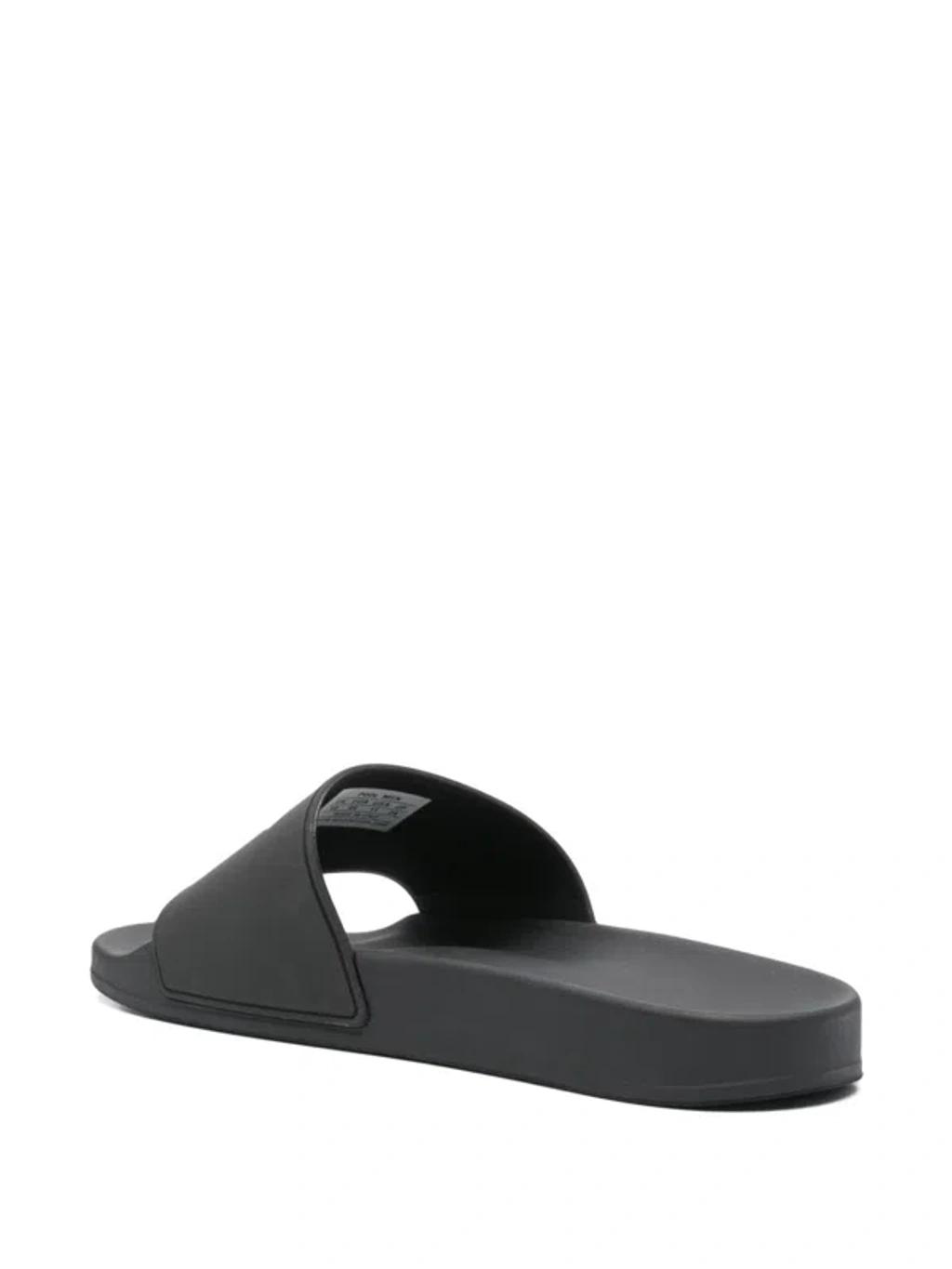 BALENCIAGA Black Sandals With Maxi Contrasting Logo In Tech Fabric Man In Multicolor Product Image