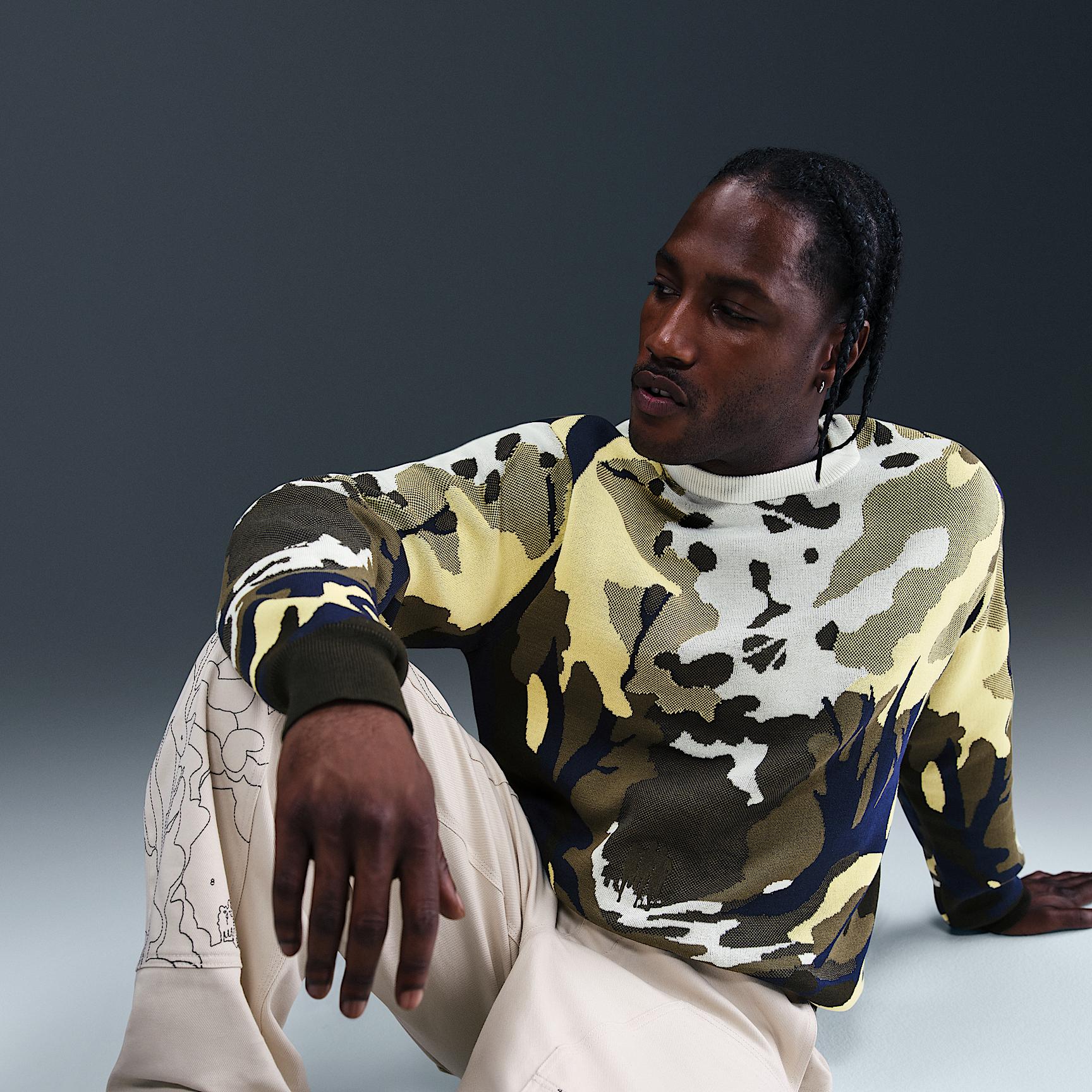 Nike Men's Life Wilderness Sweater Product Image